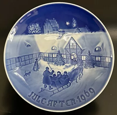 1969 JULE AFTER B&G 7  PLATE COPENHAGEN CHRISTMAS GUESTS Bing & Grondahl • $19.99