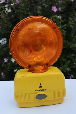 Dietz Visi-Flash Construction Caution Beacon Light (h) • $29.40