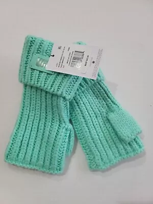 UGG Women Chunky Fingerless Cuff Gloves NWT Pale Emerald NWT • $45