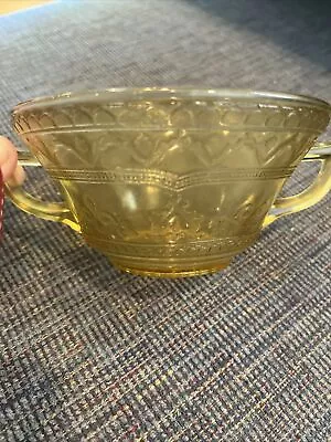 Federal Glass Patrician Spoke Amber Two-Handled Cereal / Soup Bowl • $8