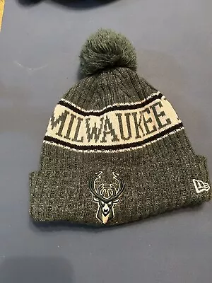 Milwaukee Bucks Green NBA Crown Cuffed Pom Knit Beanie Winter Hat Embroidered • $7.99