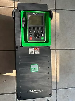 Schneider 10hp Drive 480v 3 Phase  • $400