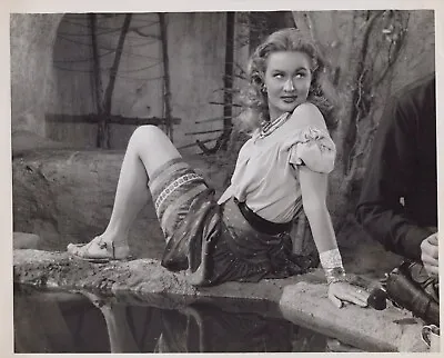 Virginia Mayo (1940s) ❤ Original Vintage - Sexy Leggy Cheesecake Photo K 347 • $27.99