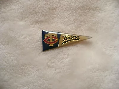  Le- Vintage Mlb (tc) Minnesota Twins Pennant Metal Pin (#16284 ) • $52.49