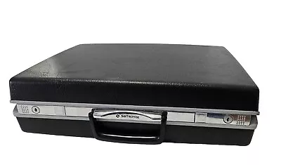 Vintage Samsonite Hard Shell Briefcase - NO KEYS - Black Vintage 18  X 13  X 5  • $49.95