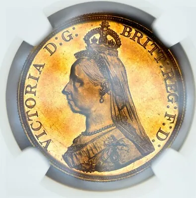 Queen Victoria 1887 5 Gold Sovereign Mint State 61... • £4955