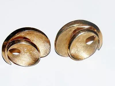 Vintage Trifari Modernist 2 Tone Brushed Gold-tone Clip-on Earrings Mid Century • $14.95