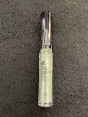 NYX HD Photogenic Concealer Wand - CW 12 Green • $8.99