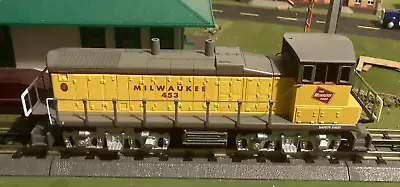 O Scale K LINE MILWAUKEE ROAD MP15 Diesel Engine Locomotive Cab #453 • $139.99