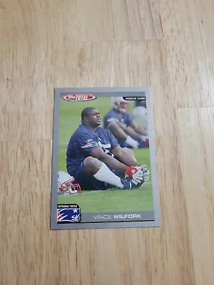 2004 Topps Total VINCE WILFORK Silver Border Rookie Card RC #372 Patriots SP • $2.99