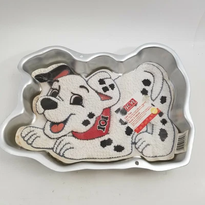$27.99 • Buy 1996 101 Dalmatians Aluminum Cake Pan Disney Dalmations Dog