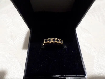 RING - 9ct GOLD With 5 SAPPHIRES - Size P • $189.05