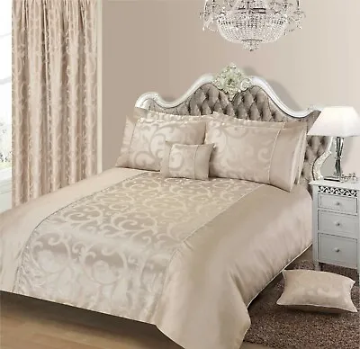 Luxury Jacquard Shimmer Natural Duvet Cover Bedding Set With Pillowcases • £9.95