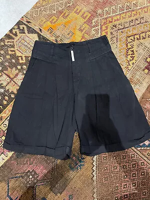 Z. Cavaricci Womens Shorts Size 29 Black Pleated High Rise NWOT Made In USA • $19