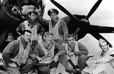 WW2 Picture Photo 1942 Crew Of USAAF B-26 Battle Of Midway 0674 • $5.95