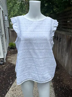 Vineyard Vines White Eyelet Flutter Sleeve Top Size Large Lined EUC • $18.99