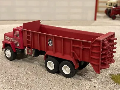 Custom 1/64 IH Paystar 5000 Manure Truck - MEYER Box Spreader - Not DCP • $139.95