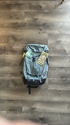 Deuter Trail 28L SL Women’s Fit Backpack In Shale Graphite - NWT • $105