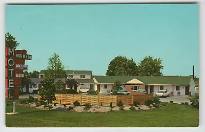 Postcard Chrome Hob 'N Nob Motel In Vincentown NJ • $4.57