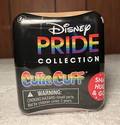 Disney Pride Cutie Cuff Rainbow MISS PIGGY Plush Toy • $10