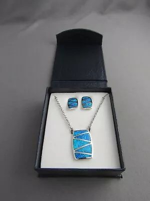 Montana Silversmith Retro Triangular Opal Necklace & Earring Set • $39.99