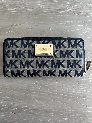 New$170 Michael Kors Michael Kors Black Signature Canvas Zip Around Wallet Black • $76