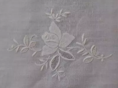 Vintage Madeira White Roses 8 Placemats Napkins Table Runner Applique Lace Set • $65.99