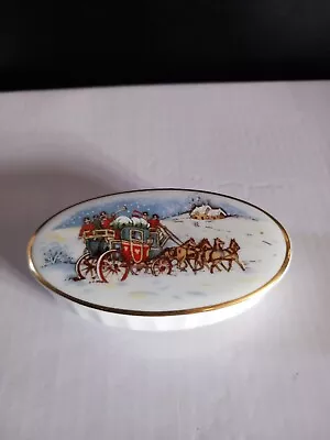 Small Coalport Trinket Box With Coach And Horse Scene On Lid • £4.50