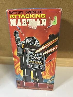 Vintage ATTACKING MARTIAN TIN ROBOT - 9.5  Battery Operated / Horikawa (KR) • $220