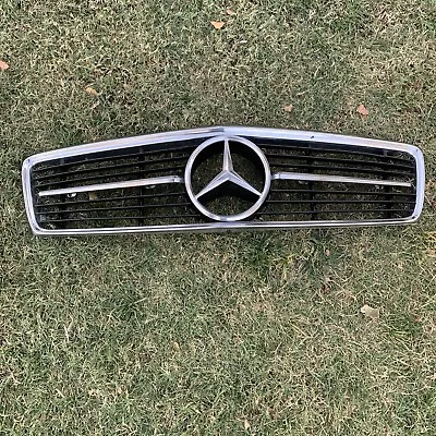 Mercedes W107 Front Grille 380SL 450SL 560SL 1974-1989 • $249