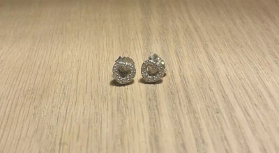 $25 • Buy Pandora Heart Sparkling Stud Earrings