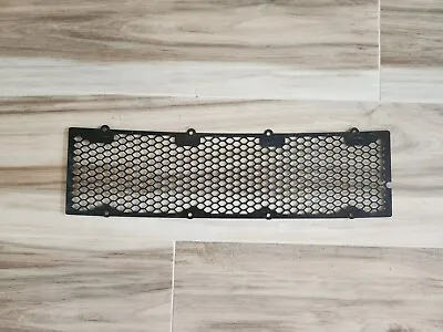 2003 Land Rover Discovery Ii Front Bumper Lower Stone Guard Grille Oem • $45