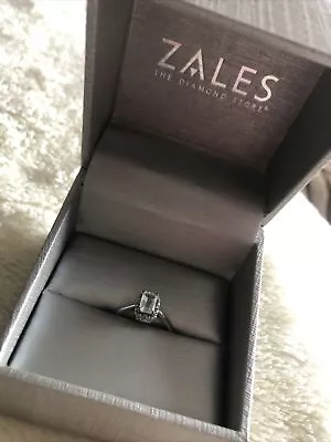 Zales Opal Ring / Size 5 With Box! • $70