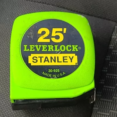 Vintage Stanley 25' Leverlock Tape Measure 30-925 Green  • $19.95