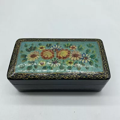 Vintage RUSSIAN LACQUER BOX TROIKA HAND PAINTED ARTIST SIGNED HINGED 4 X 2 X 1.5 • $19.99