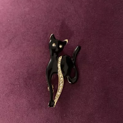 Kitty Cat Brooch Pin Matte Black Gold Tone Rhinestone Leg Halloween Pin Vintage • $15.99