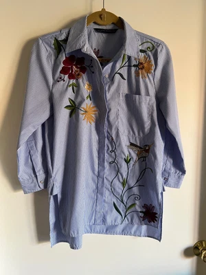 $8.50 • Buy Zara Woman Collar/Hidden Buttons/3/4 Sleeves, Stripe/Embroidered Blouse Size M