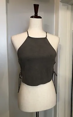 P.S. Erin Wasson Women’s Taupe Grey Faux Suede Stretch Crop Top Size Small. • $8