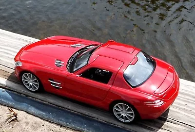 Maisto Mercedes-Benz SLS AMG 6.3 Red 1:18 Scale Diecast Model Car • $28.99