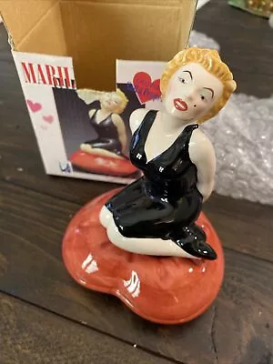 Marilyn Monroe On Red Heart-Shaped Pillow Salt And Pepper Shaker • $25