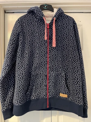 £14 • Buy Weird Fish Hoodie Size 16