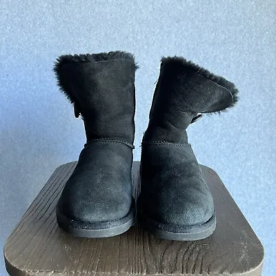 UGG Bailey Button Black Sheepskin Boots Women’s Size 6 • $22.49