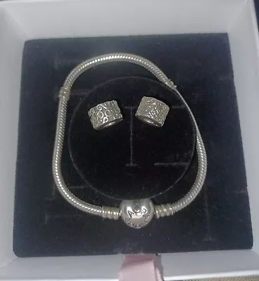 Pandora Bracelet With Clip Charms • £3.20