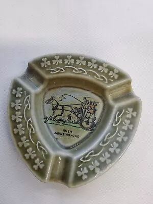 Vintage Wade Cigarette Ashtray Porcelain Triangular Irish Jaunting Car 4  • $17