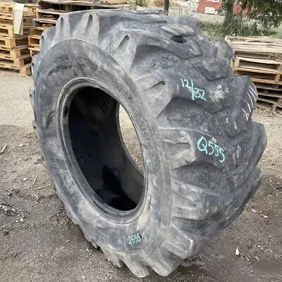 19.5L24 Solideal OTR Tire R-4 R4 12-Ply Used 12/32 Clean Weathered  Bias • $300