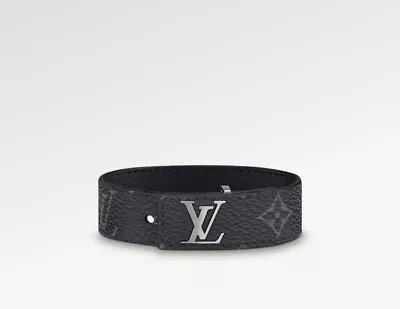 Size 19/7.5 Inches - Louis Vuitton LV Slim Bracelet - Black Monogram  • £209
