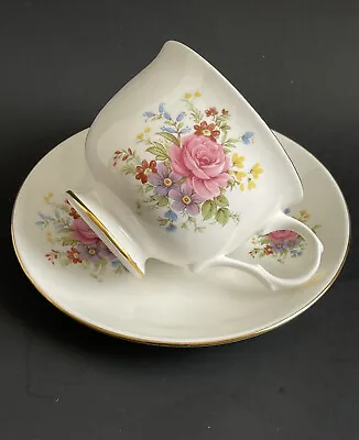 Sadler Wellington Fine Bone China Footed Teacup & Saucer England Roses Floral • £23.74