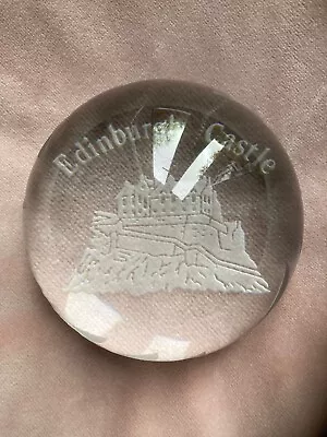 Paperweight Edinburgh Castle.. Edinburgh Crystal  • £9.99