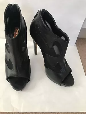 £89 • Buy Rupert Sanderson Booties In Black Leather  Size 40( UK 6.5) With Cut Outs