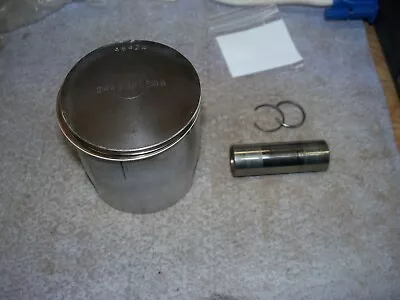 Ski Doo Snowmobile MX-Zx 440 L/C Wiseco Standard Bore Piston Kit USED 2442M06500 • $45.99